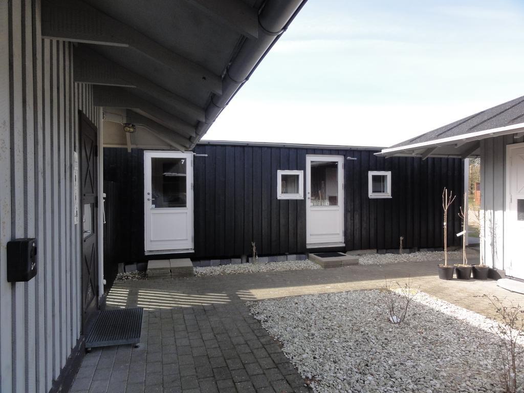 Tornby Strand Camping Rooms Hirtshals Habitación foto